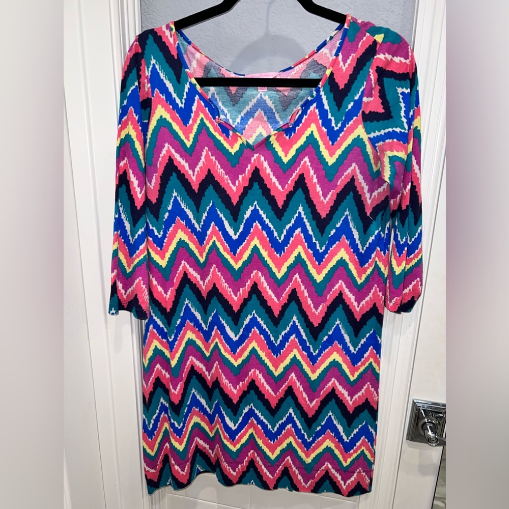 Lilly Pulitzer bright Ikat print, 3 quarter sleeve, cotton knit shift dress